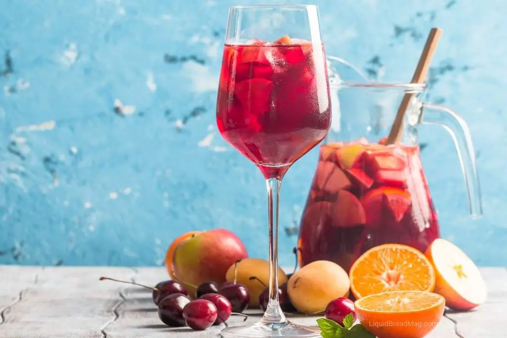 How to keep sangria fresh longer.