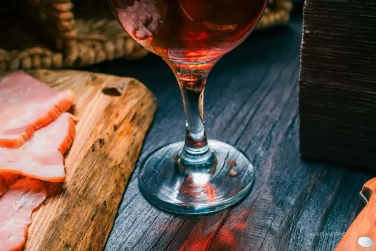 Ham It Up With the Right Wine! (8 Types of Wine for Ham) Liquid Bread Mag