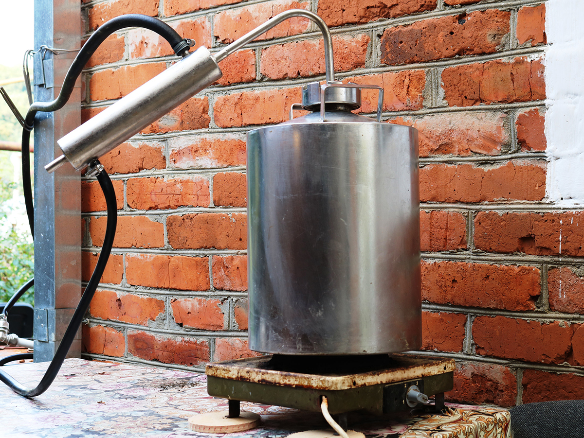 Thumper Keg What Is It & How Does It Work? (Thumper 101) Liquid Bread Mag